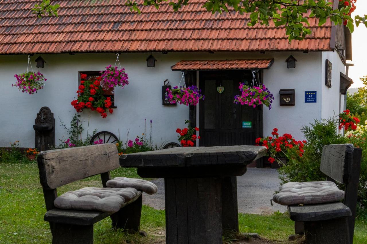 Holiday Home Gorski Lazi Trsce Exteriör bild